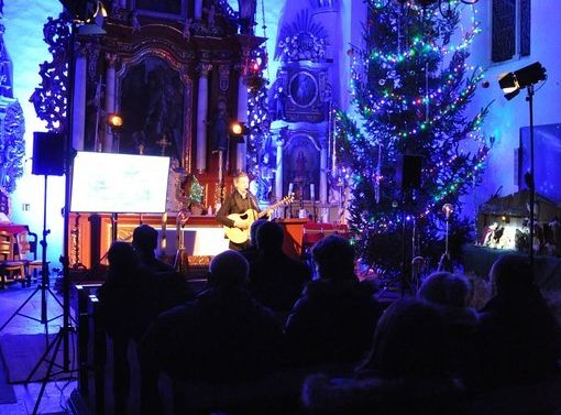 Koncert świąteczny z panem Maciejem Miecznikowskim