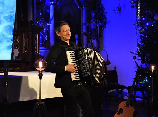 Koncert świąteczny z panem Maciejem Miecznikowskim