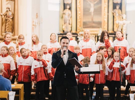 Chór Dziecięcy Biedronki z Niewieścina