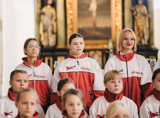 Chór Dziecięcy Biedronki z Niewieścina