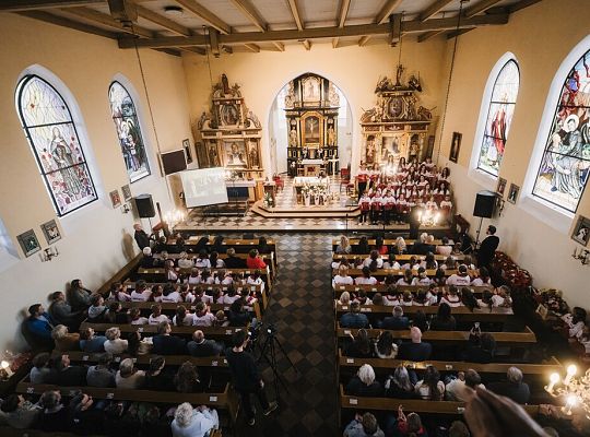 Chór Dziecięcy Biedronki z Niewieścina