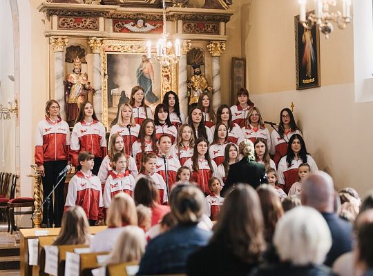 Chór Dziecięcy Biedronki z Niewieścina