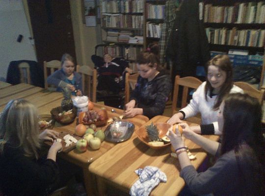 Owoce tropikalne w sałatce