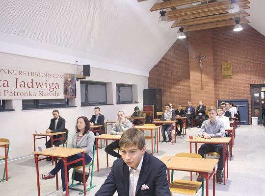 VIII powiatowy konkurs historyczny