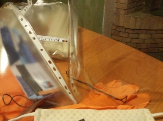 Przyłbice dla potrzebujących