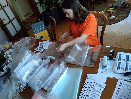 Przyłbice dla potrzebujących